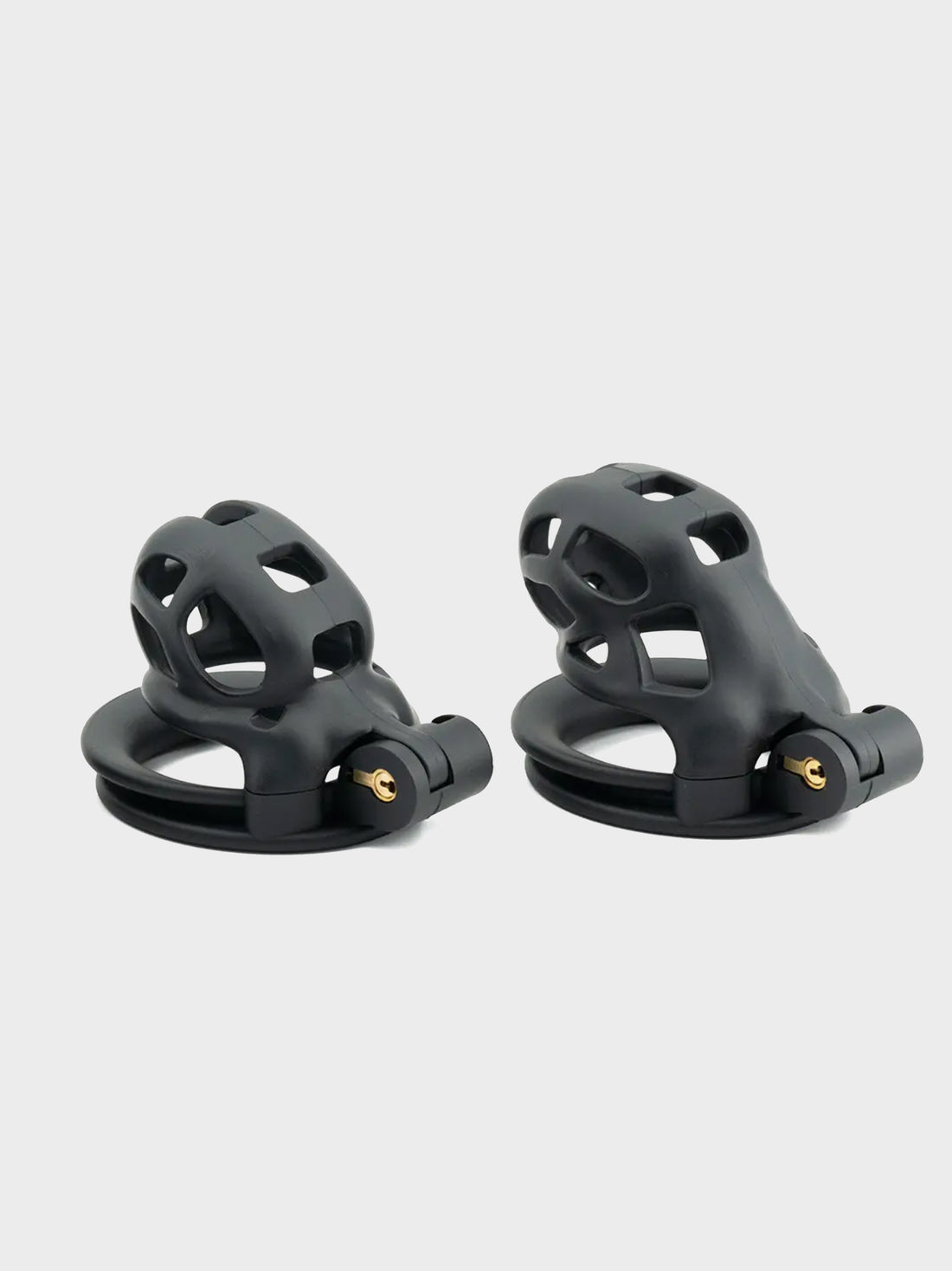 Comparing the Cobra Nub and Nano cock cages.